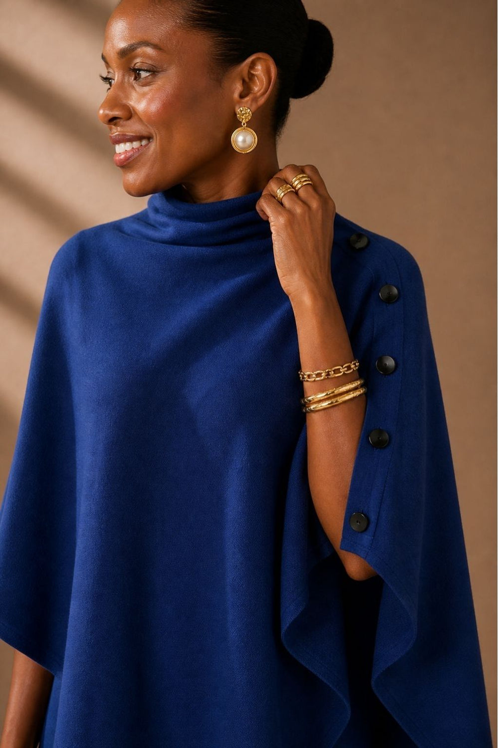 The Luzern Side-Button Poncho